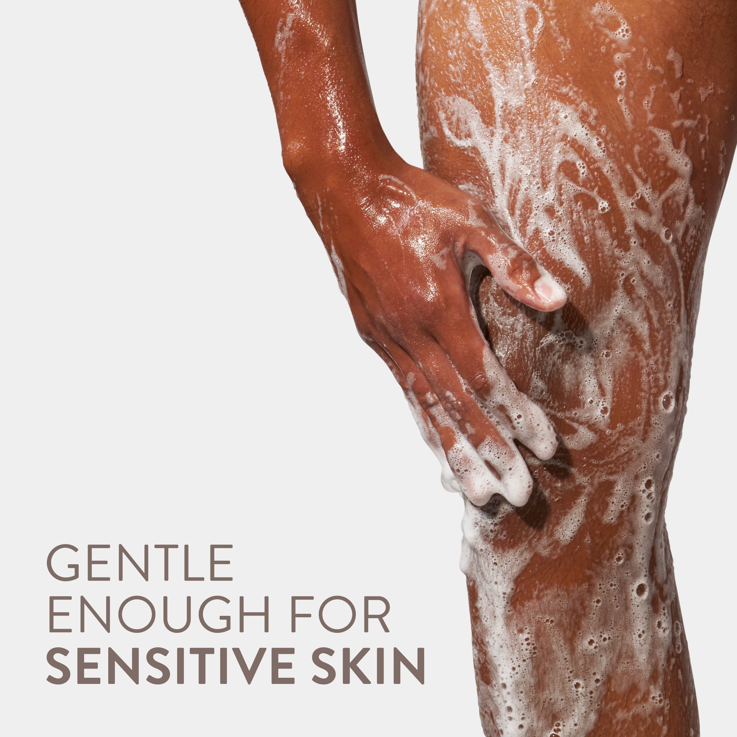 Body Wash - Santal & Leather / Classic / 18oz - Clean Care Essential